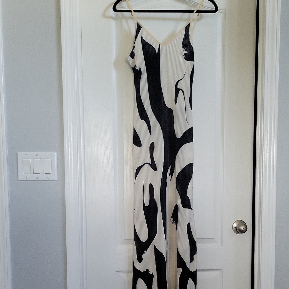 SHEIN Black and Cream Maxi Dress